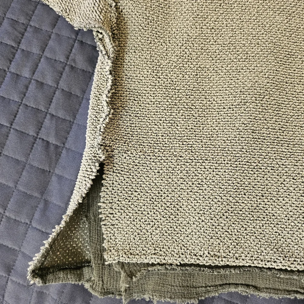 ​Free People | Gray Raw Hem Distressed V-Neck Thermal‎ Knit Sweater